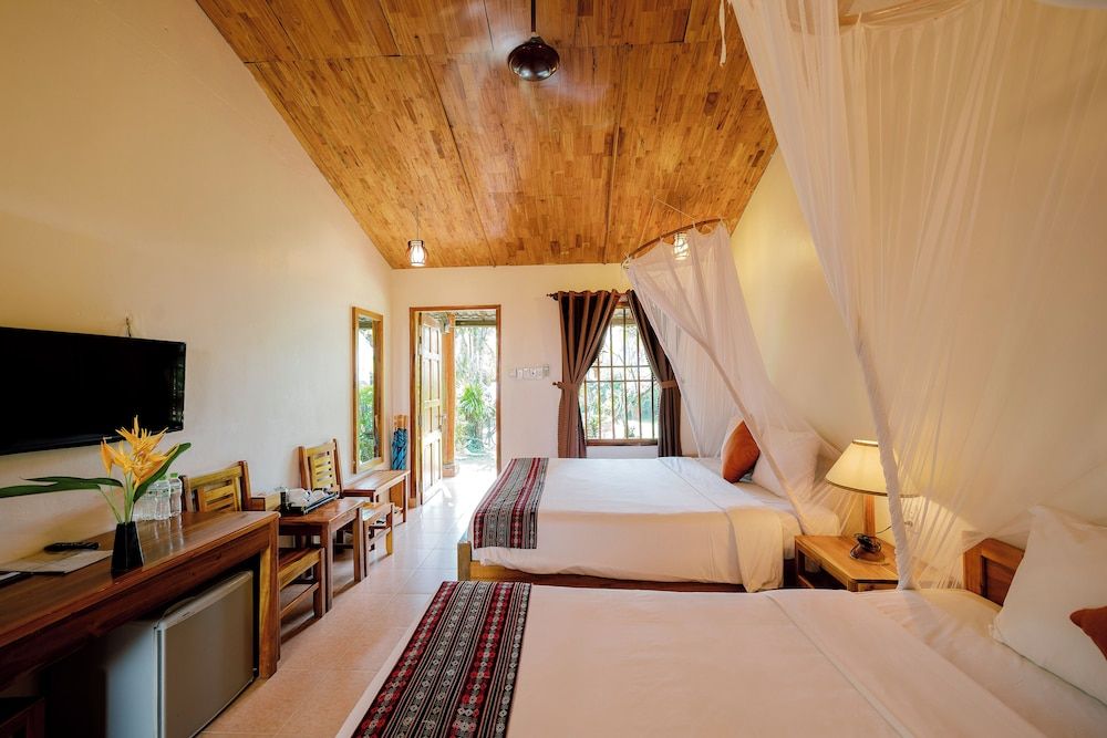 undefined La Mer Resort 10