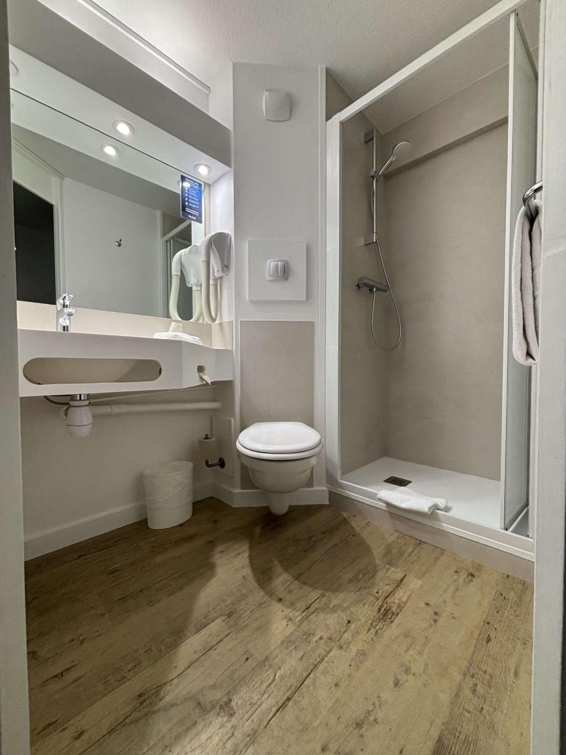 Twin Room - 2 Single beds