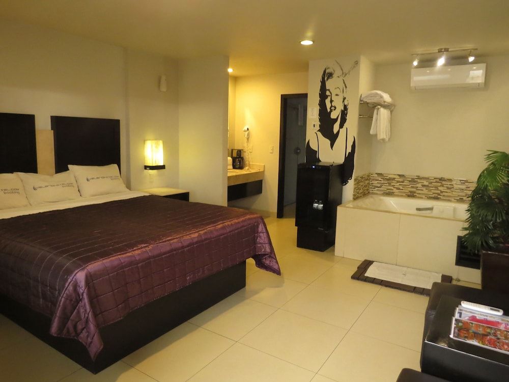 Hotel Velario Suite (Jacuzzi) 3