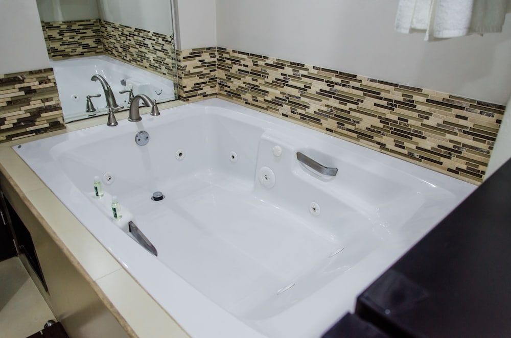 Hotel Velario Suite (Jacuzzi) 4