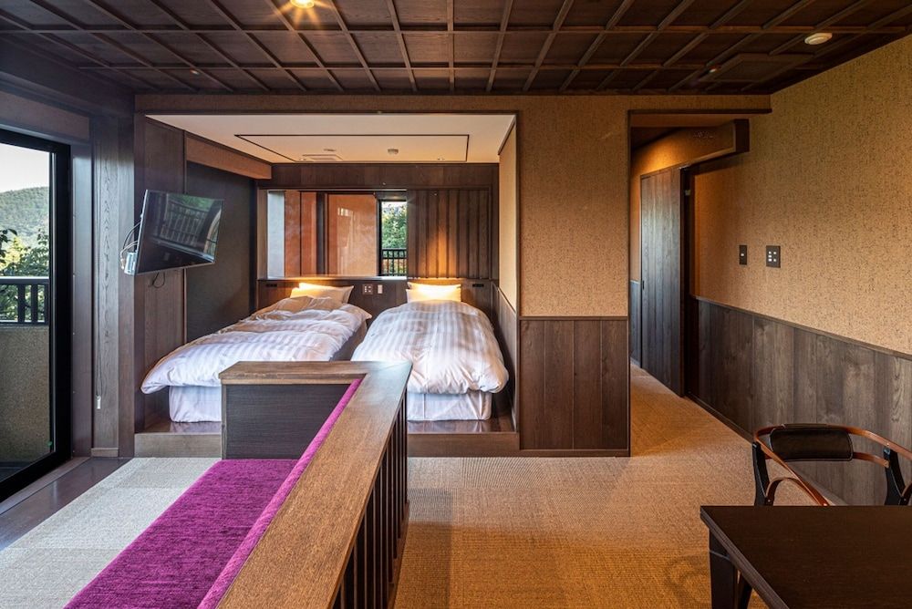 *J-Modern,Ashigara-MainB-including Kaiseki dinner & Japanese set breakfast (both with fish&seafood)