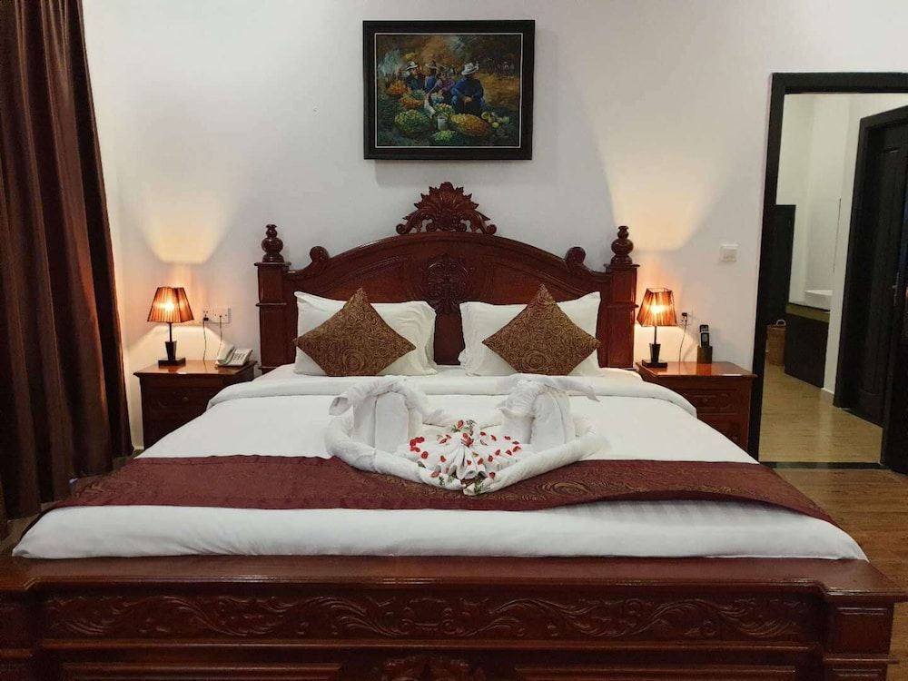 Royal Room