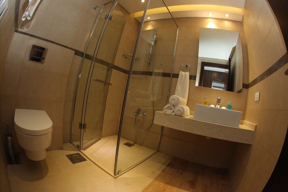 Jounieh Suites Hotel Deluxe Room 5