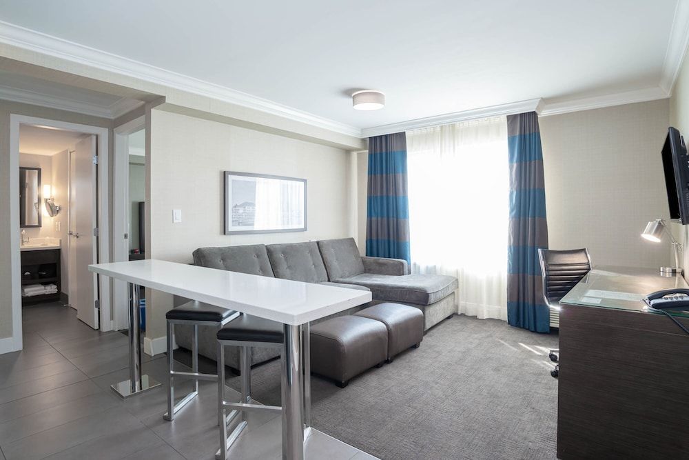 Standard Suite, 1 King Bed with Sofa bed, Kitchenette