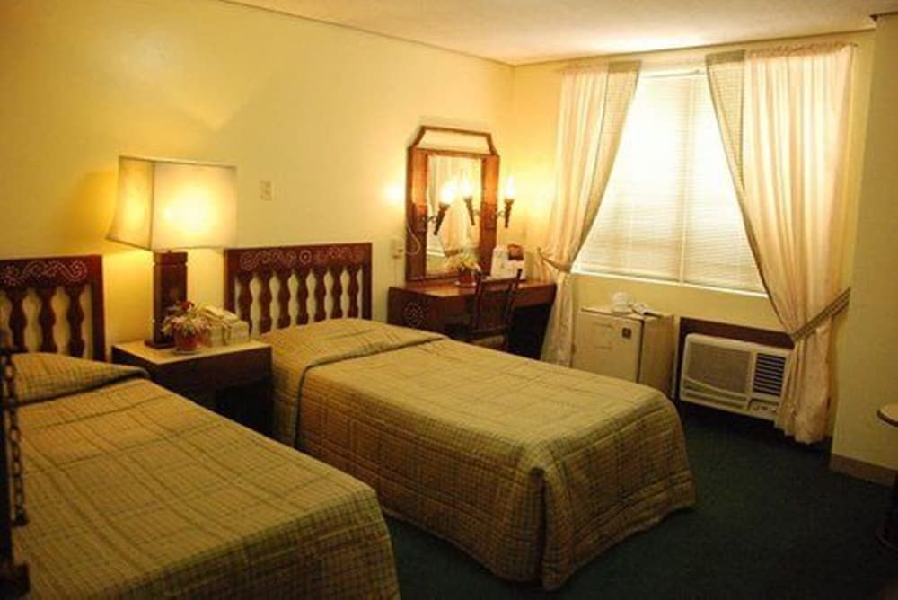 undefined Manila Manor Hotel 2