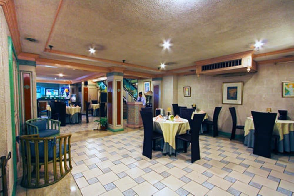 undefined Manila Manor Hotel 7