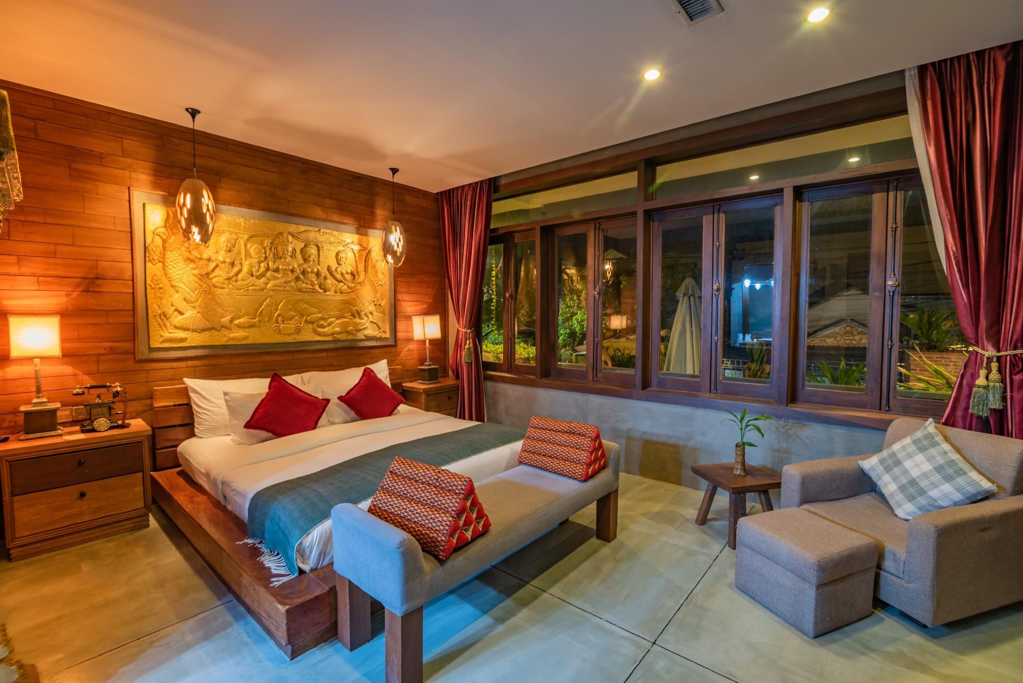 Cambana d'Angkor Suites Deluxe King Suite with Balcony 2