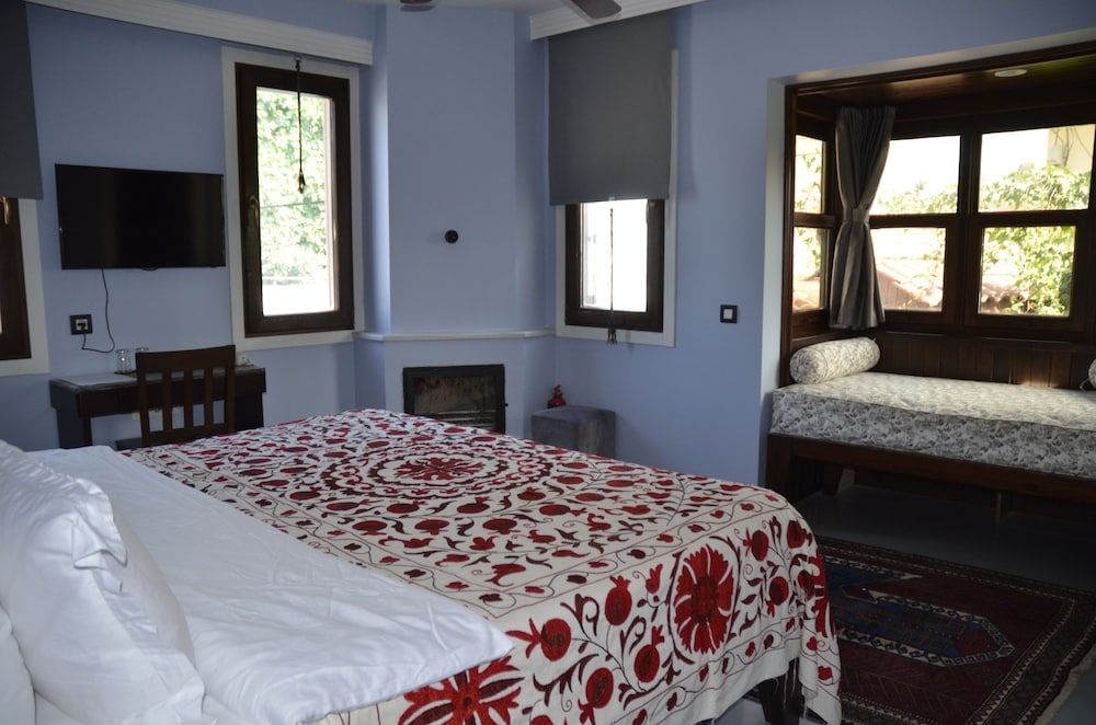 Ayasoluk Hotel Romantic Suite, 1 Bedroom, Partial Sea View 5