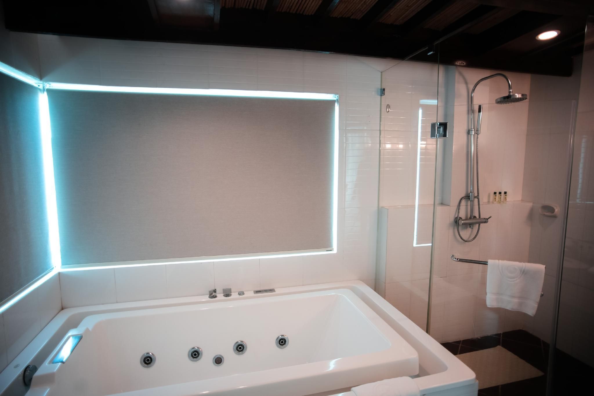 Mandarin Island Hotel Boracay Penthouse Suite 2