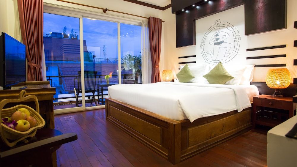 Superior Double Room - Free Roundtrip Airport Transfer