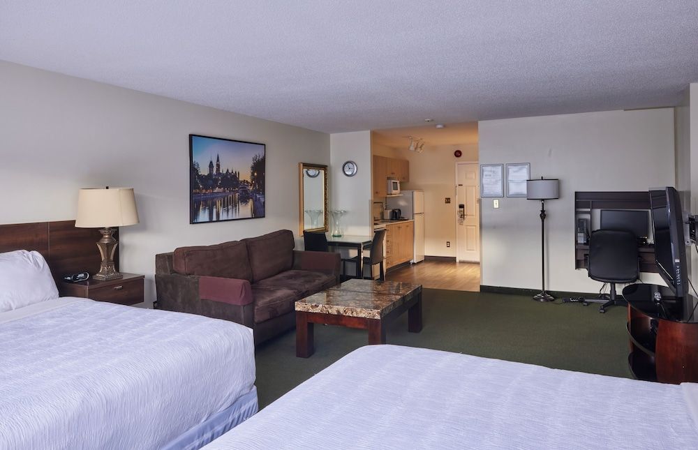 undefined The Business Inn 6