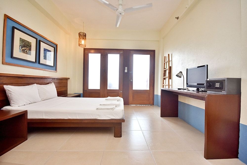 Agos Boracay Rooms + Beds Superior Double Room 5