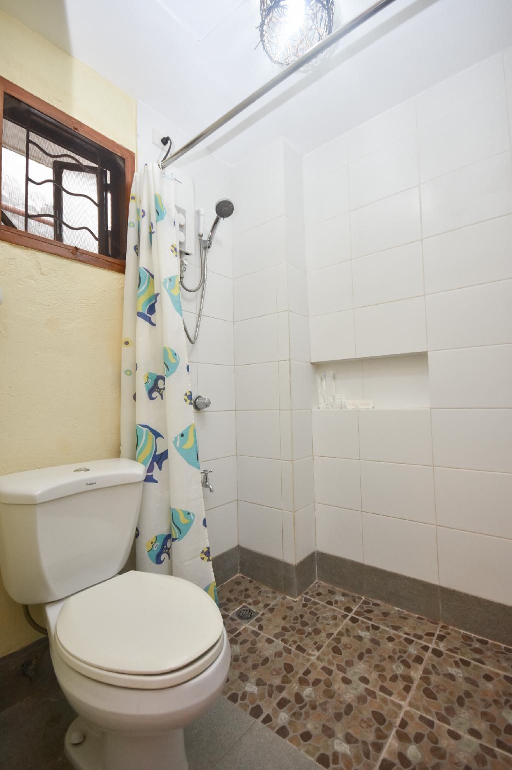 Agos Boracay Rooms + Beds Superior Twin Room 3