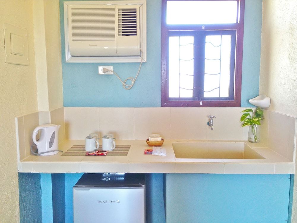 Agos Boracay Rooms + Beds Superior Double Room 13