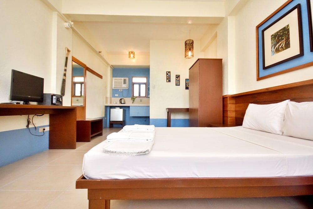 Agos Boracay Rooms + Beds Superior Double Room