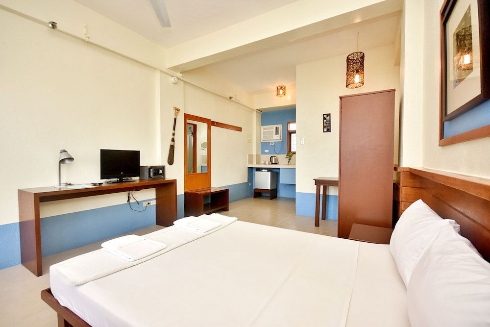 Agos Boracay Rooms + Beds Superior Double Room 10