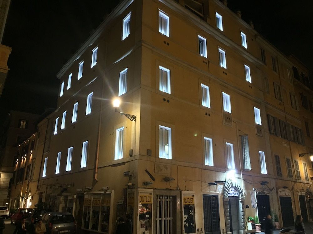 undefined Relais Trevi 95 Boutique Hotel 9