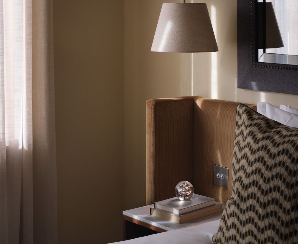 undefined The Hari 7