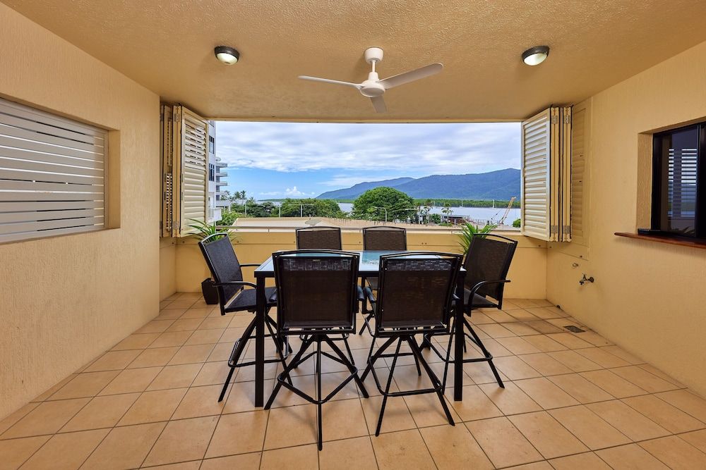 Jack & Newell Holiday Apartments Deluxe Apartment, 3 Bedrooms, Partial Sea View 5