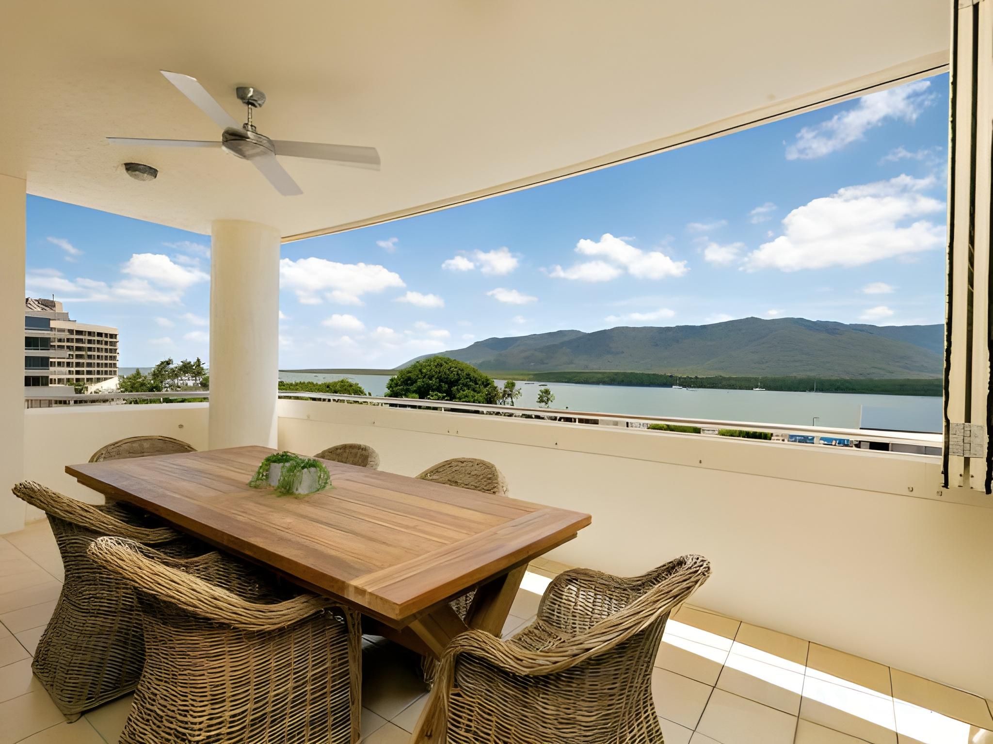 Jack & Newell Holiday Apartments 3 Bedroom Panoramic Water View Apartment