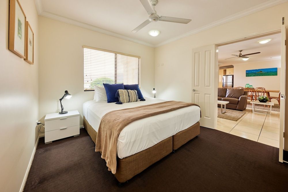 Jack & Newell Holiday Apartments Deluxe Apartment, 3 Bedrooms, Partial Sea View