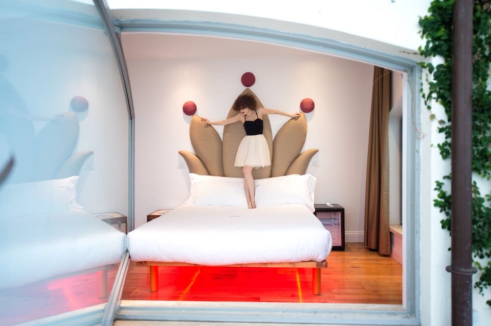 undefined WRooms Colosseum 5