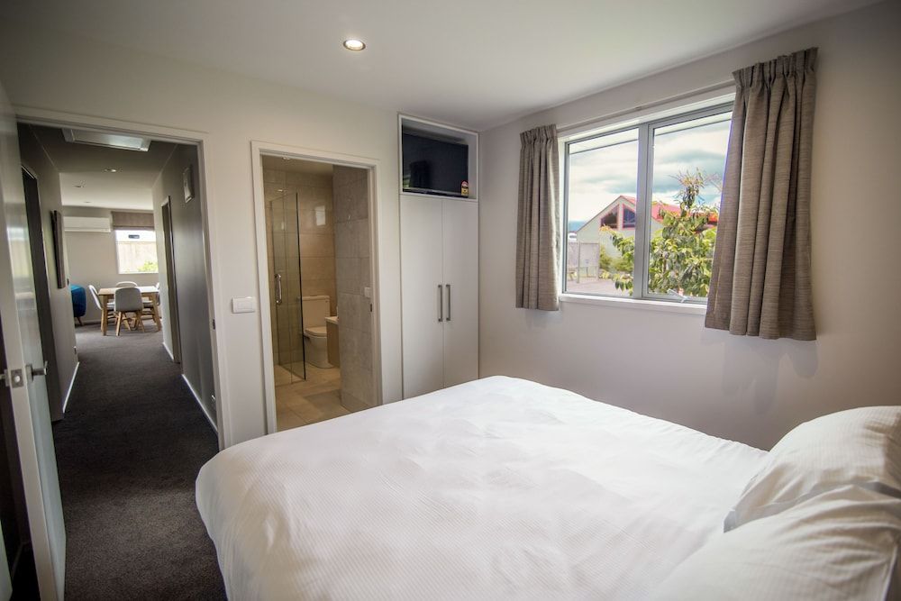 Tasman Holiday Parks - Te Anau 3 Bedroom Apartment (3BR) 4