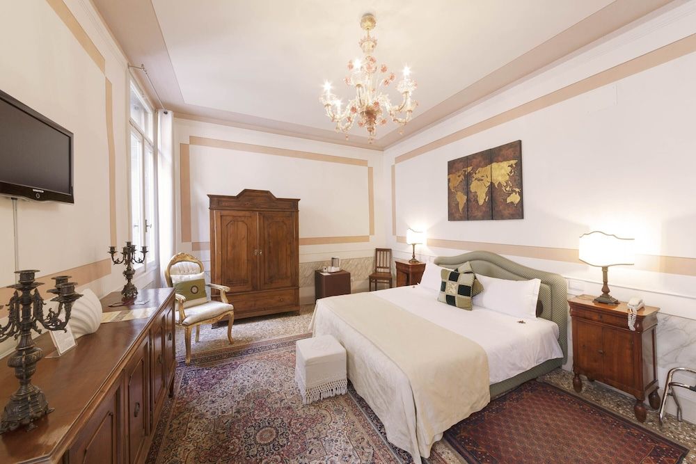 undefined Palazzetto Pisani 5