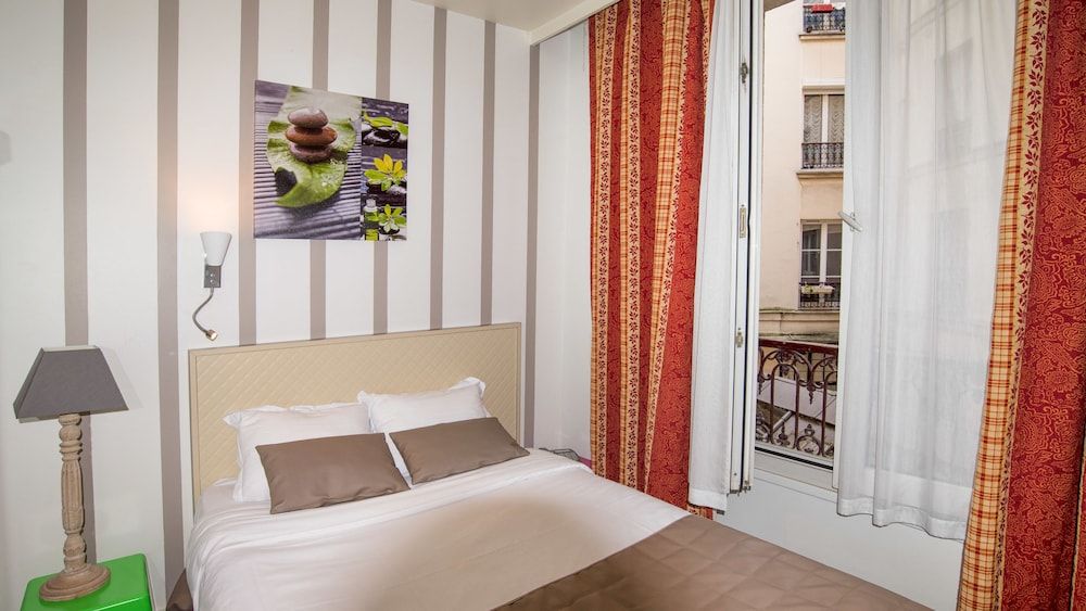 undefined Hotel De Venise 2