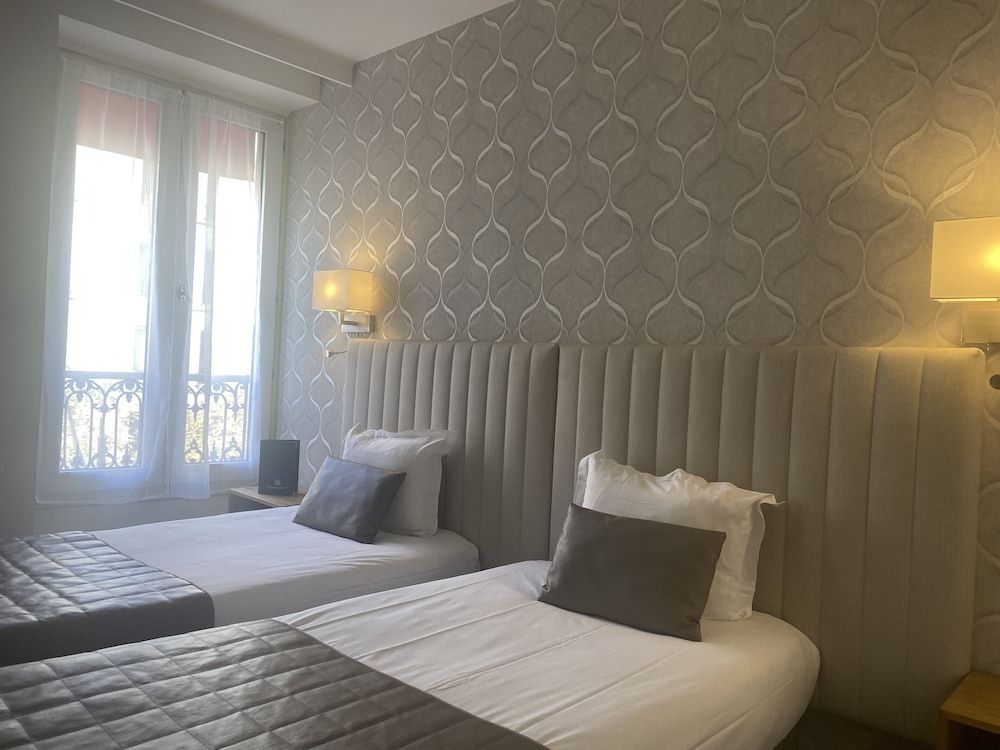 undefined Hotel De Venise