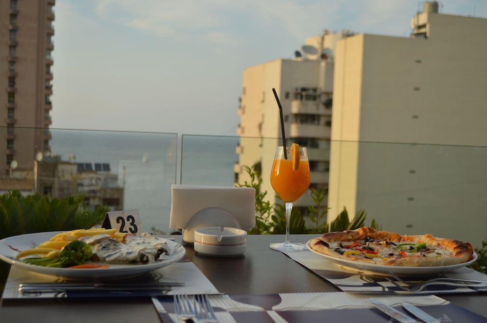 undefined Orient Queen Homes 10