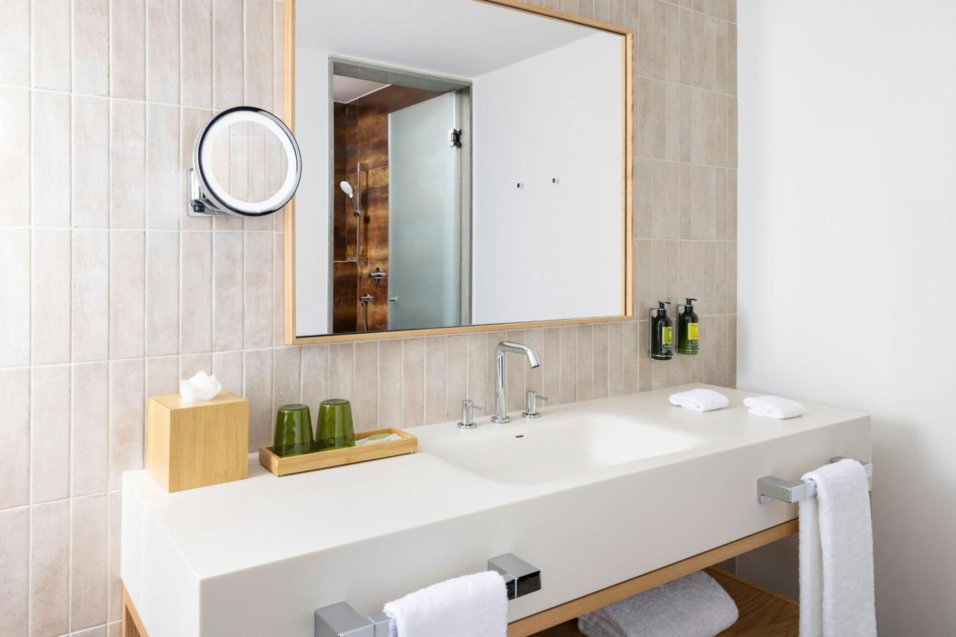 Two-Bedroom Presidential Suite with Balcony, Sea View and Club Lounge Access