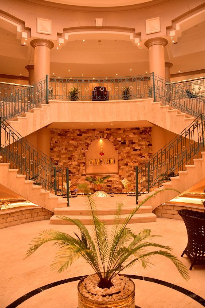 undefined Dive Inn Resort 7