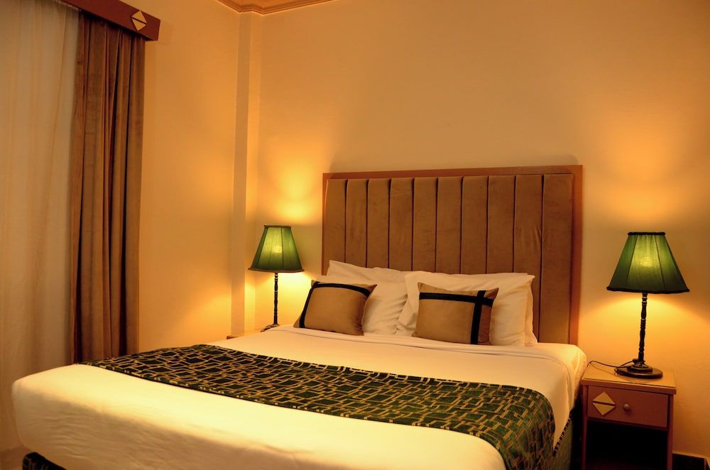 undefined Dive Inn Resort 2