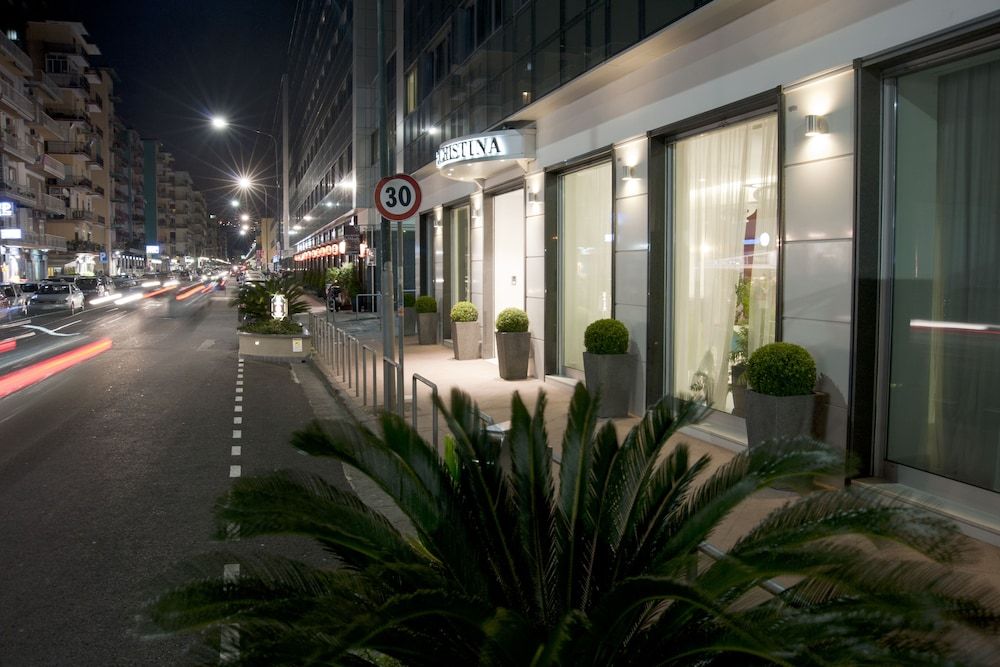 undefined Hotel Cristina 9