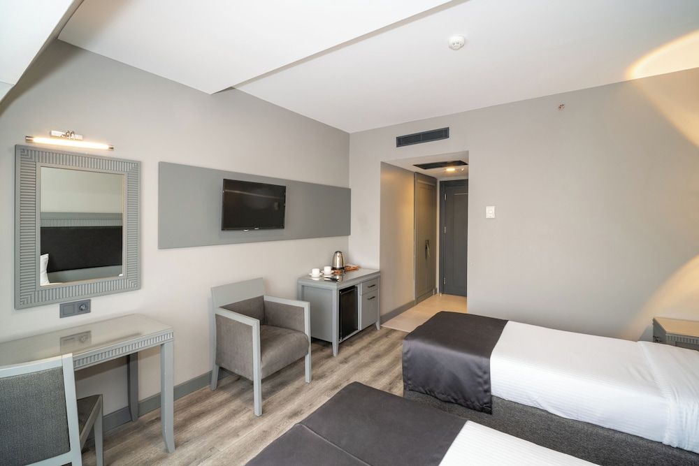 Grand S Hotel Standard Twin Room 10