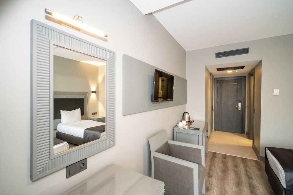 Grand S Hotel Standard Twin Room 11