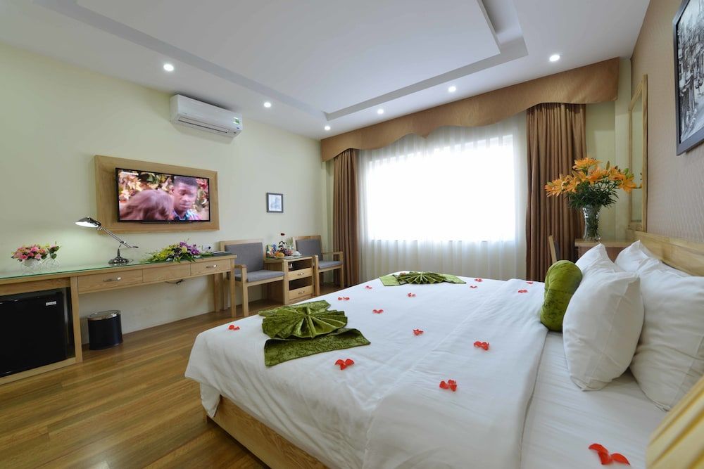 undefined Blue Hanoi Inn Hotel 10