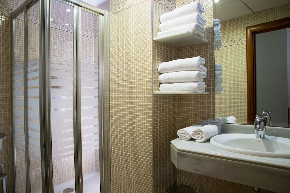 Hotel Córdoba Centro Double room with extra bed 7