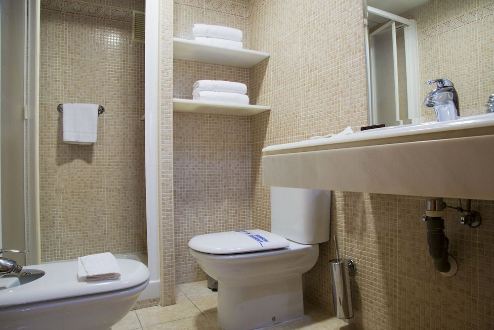 Hotel Córdoba Centro Standard Double Room 6