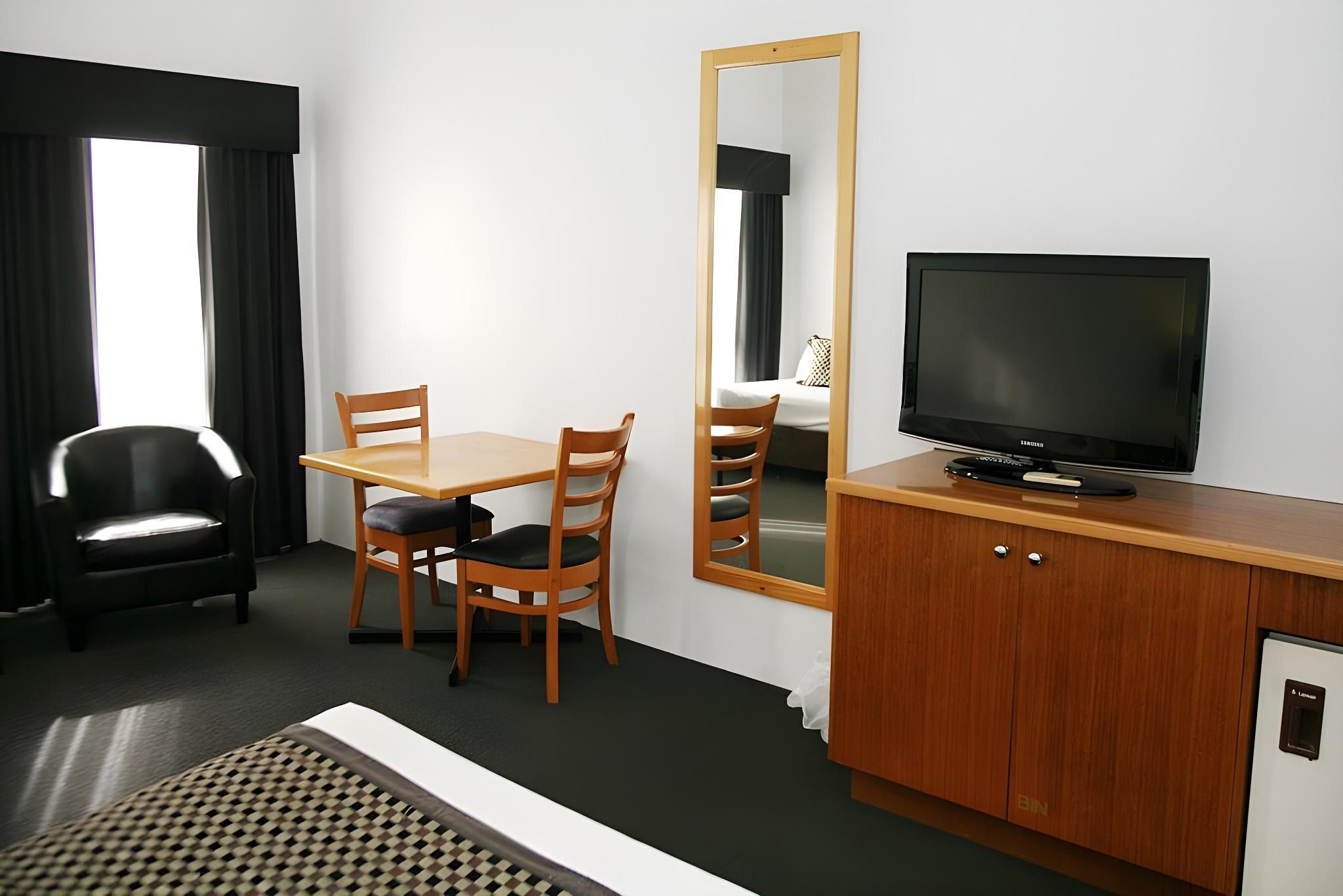Footscray Motor Inn Executive Standard Suite 3