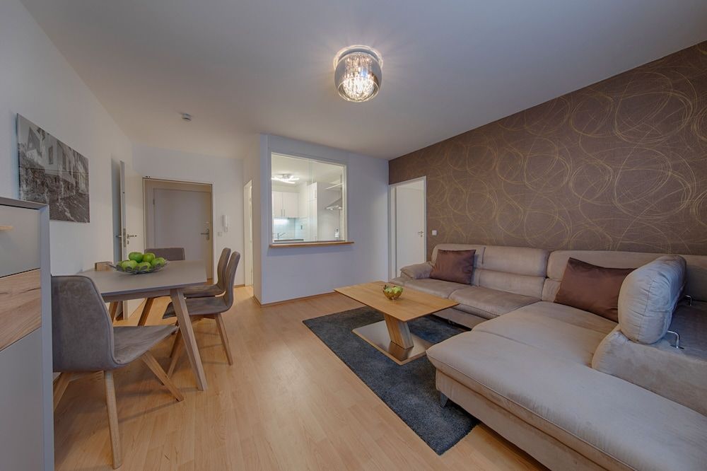 Best Western Hotel Wetzlar Comfort Apartment, 1 Double Bed, Kitchen (Living Room;with Sofabed) 4