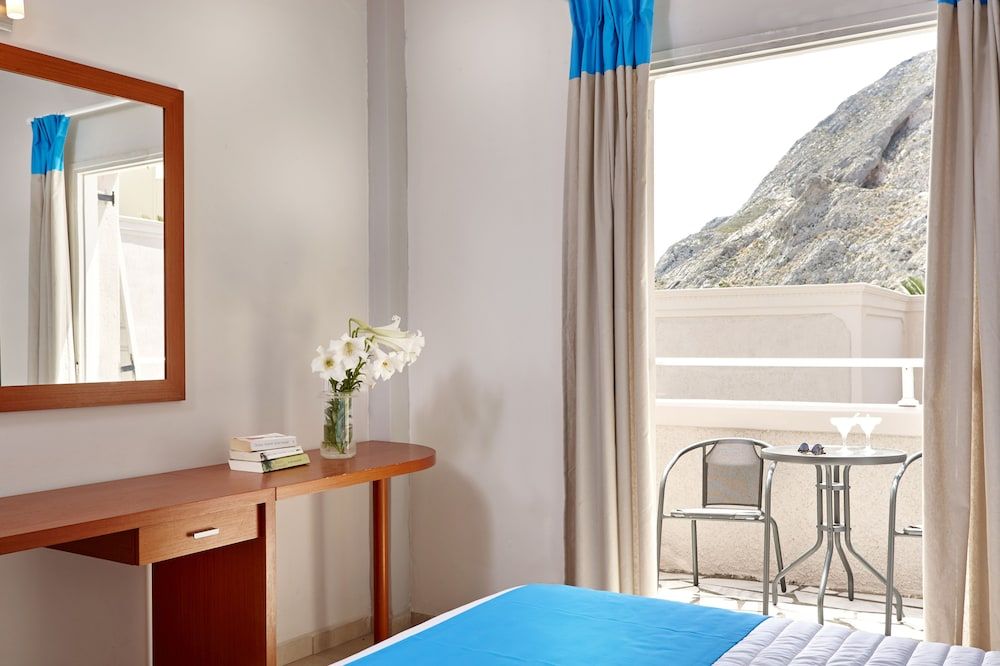 Terra Blue Santorini Classic Room, 1 Bedroom 6
