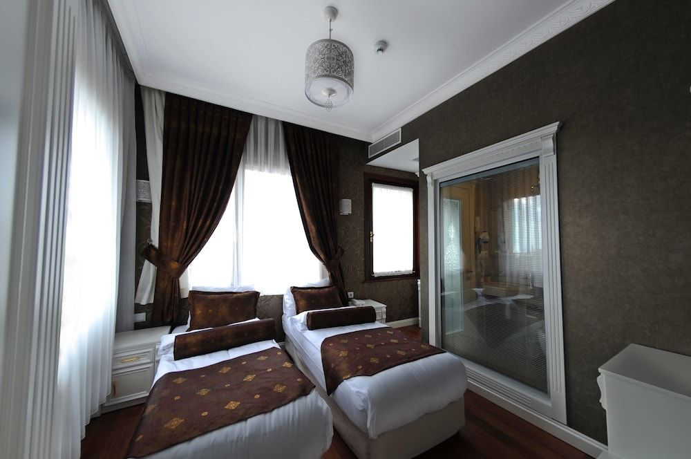 Design Twin Room