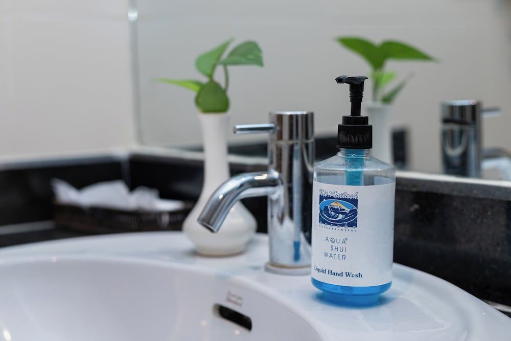 Mount Kailash Resort Deluxe Double Room 22