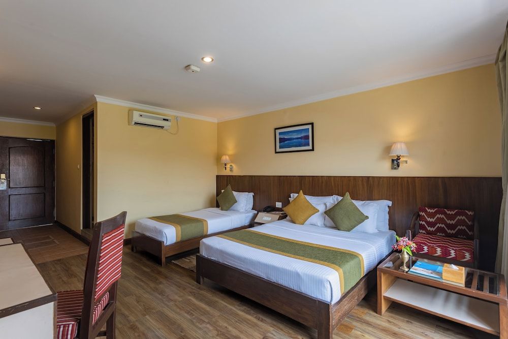 Mount Kailash Resort Deluxe Double Room 12