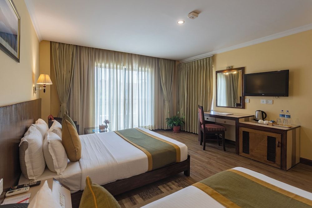 Mount Kailash Resort Deluxe Double Room 9