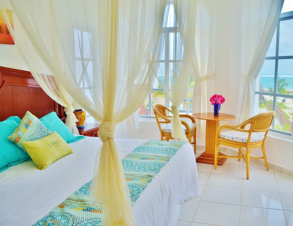 Corales Suites Family Suite, 2 Bedrooms, Partial Ocean View