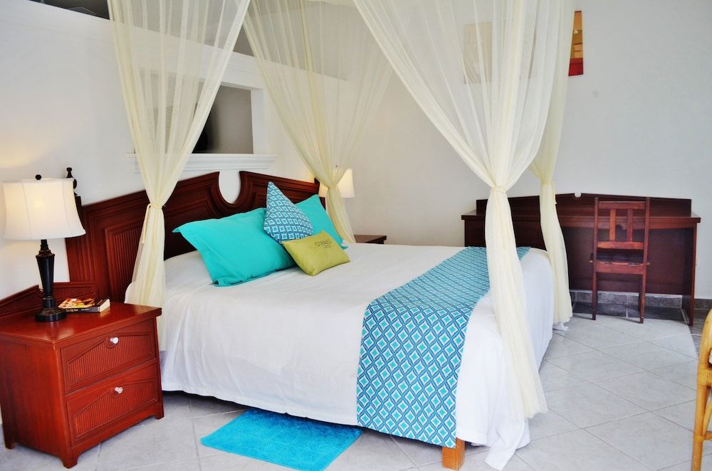 Corales Suites Junior Suite, 1 Bedroom, Kitchen, Garden Area 2