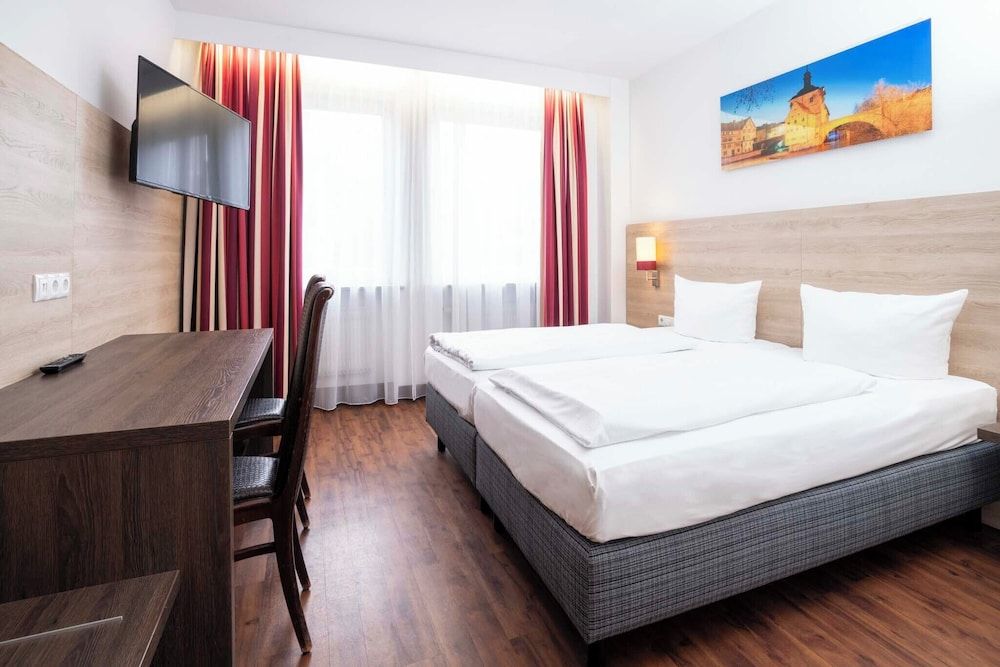 undefined Hotel National 4